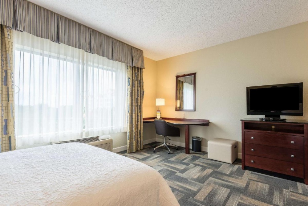 Queen Room with Two Queen Beds - Mobility and Hearing Access/Non-Smoking